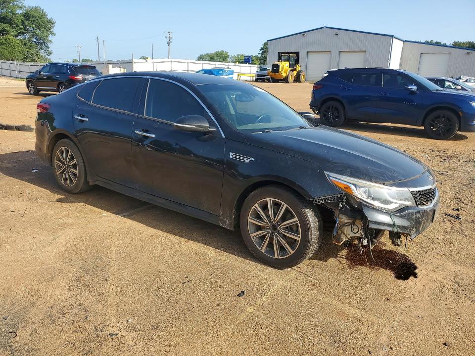 Photo 4 from auction – 2019 KIA OPTIMA with VIN 5XXGU4L17KG328905