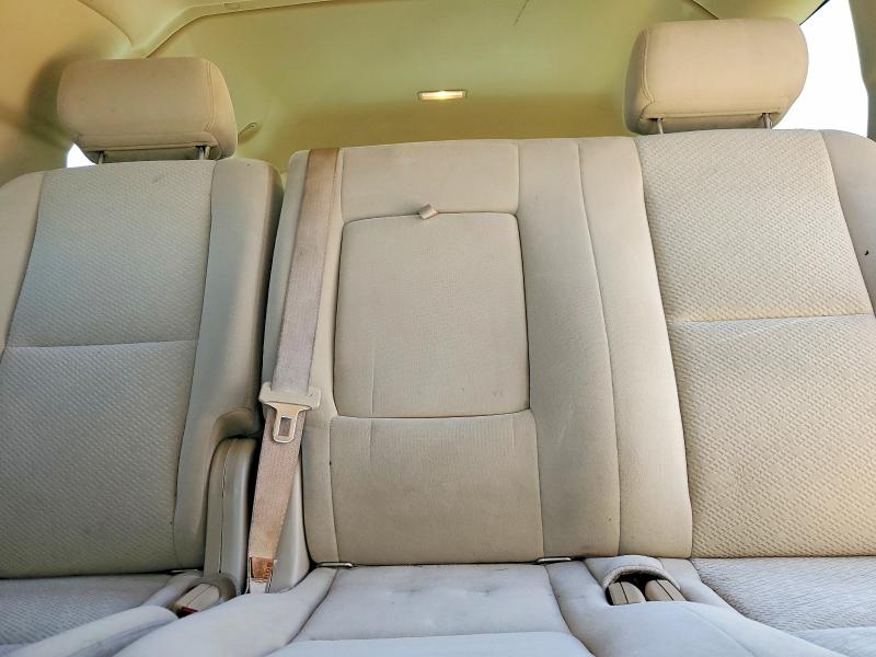 Photo 10 from auction – 2008 CHEVROLET SUBURBAN with VIN 1GNFC16J58J204071
