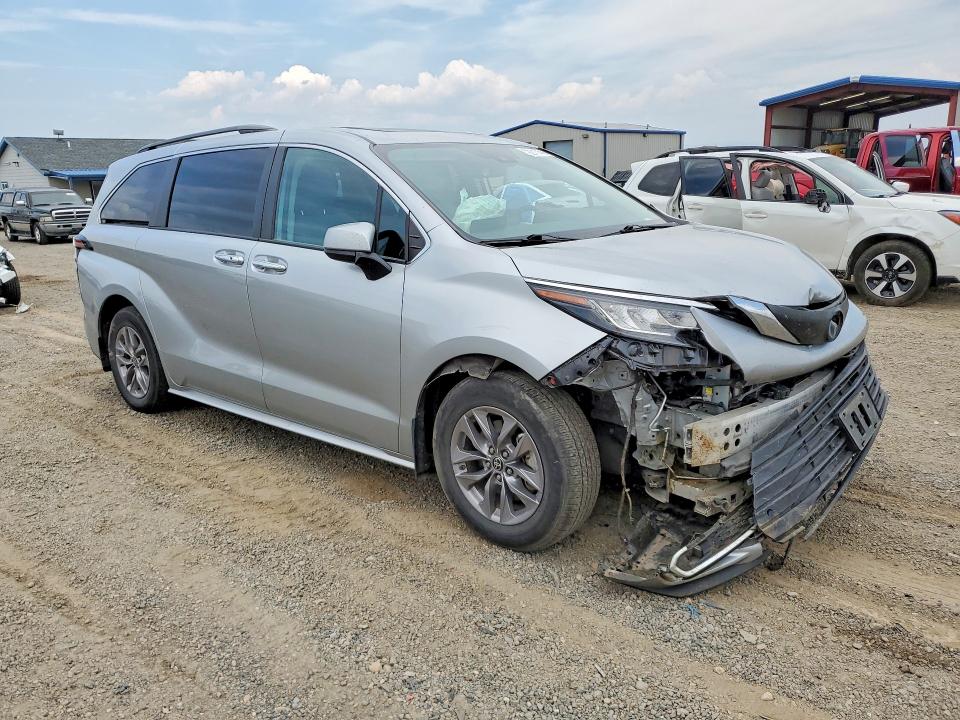 Photo 4 from auction – 2023 TOYOTA SIENNA with VIN 5TDYSKFC7PS087574