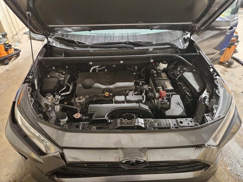 Photo 12 from auction – 2021 TOYOTA RAV4 with VIN 2T3P1RFV1MC245511