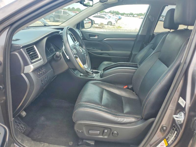 Photo 7 from auction – 2016 TOYOTA HIGHLANDER with VIN 5TDDKRFH4GS253116