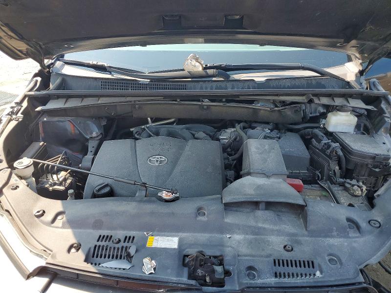Photo 11 from auction – 2019 TOYOTA HIGHLANDER with VIN 5TDZZRFH1KS348484