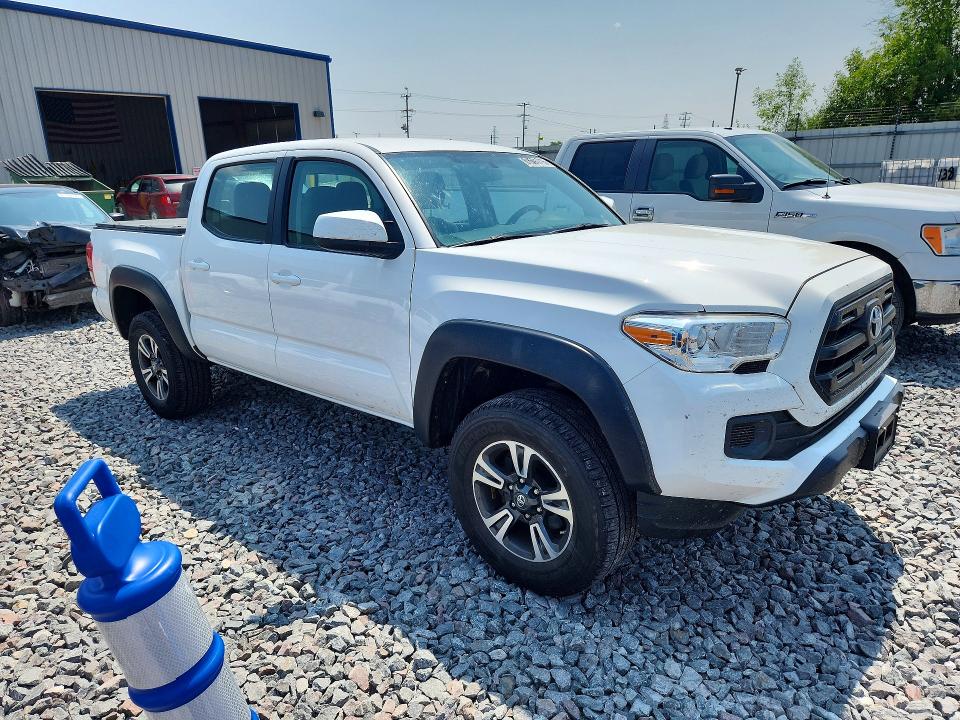 Photo 4 from auction – 2016 TOYOTA TACOMA with VIN 3TMCZ5AN2GM005993