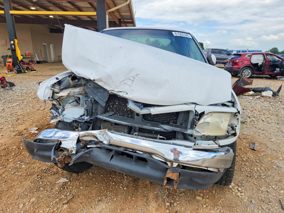 Photo 5 from auction – 2000 FORD F150 with VIN 1FTRX17L9YNA85959