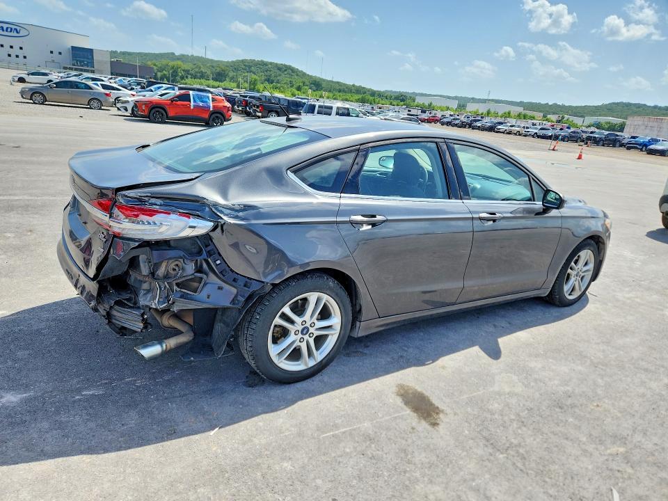 Photo 3 from auction – 2018 FORD FUSION with VIN 3FA6P0H73JR109664