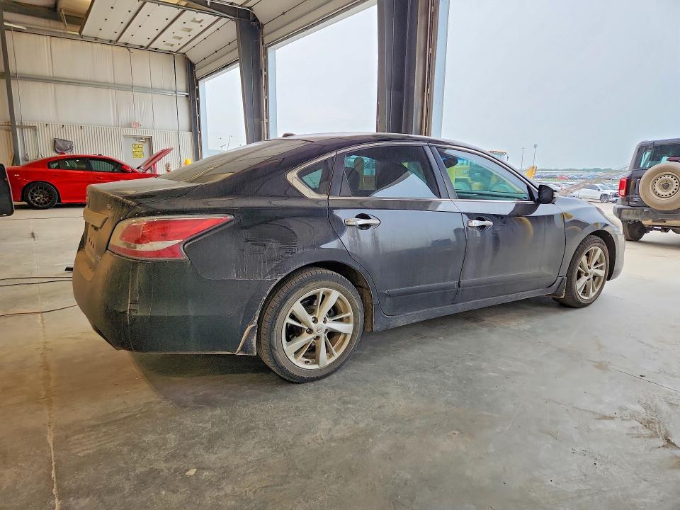 Photo 3 from auction – 2014 NISSAN ALTIMA with VIN 1N4AL3AP9EC128161