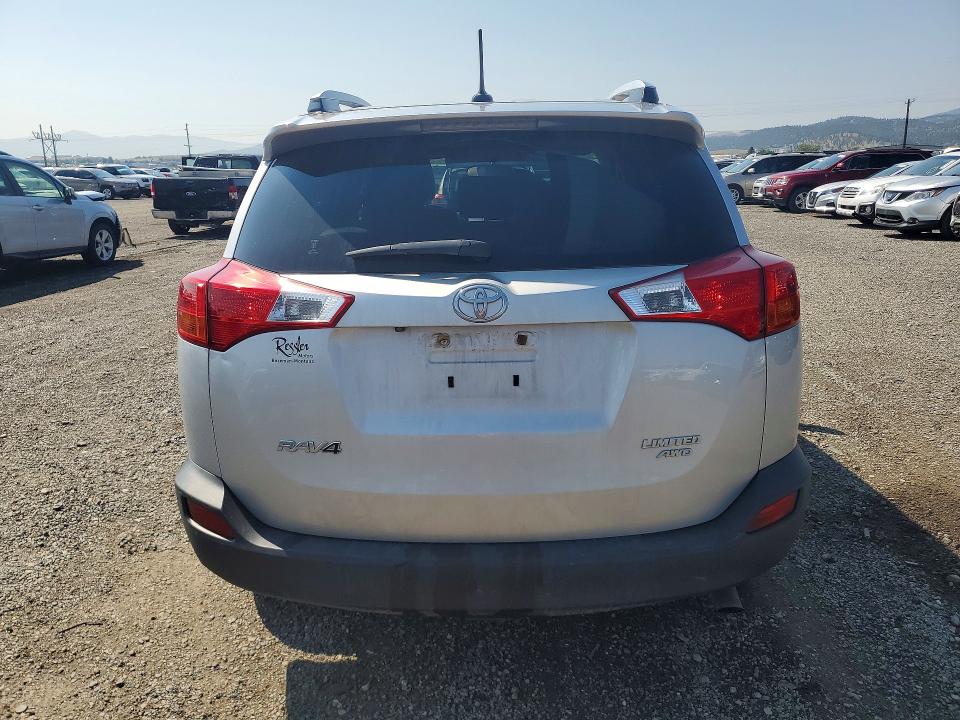 Photo 6 from auction – 2015 TOYOTA RAV4 with VIN JTMDFREV5FD133542