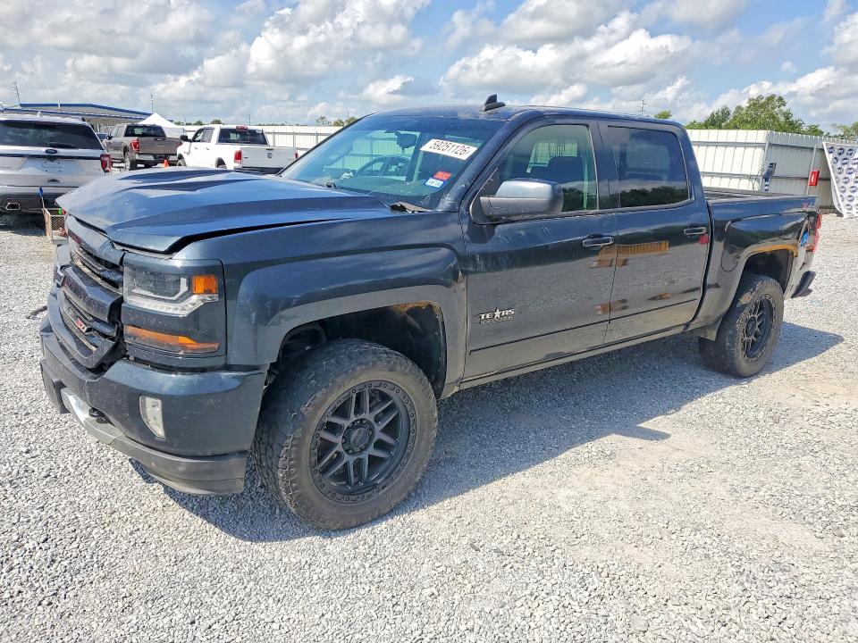 CHEVROLET SILVERADO 2018 with VIN 3GCUKREC1JG432063 - Photo from auction