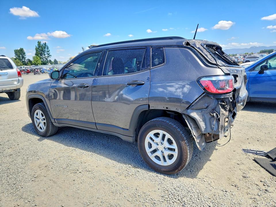 Photo 2 from auction – 2017 JEEP COMPASS with VIN 3C4NJDAB9HT647277