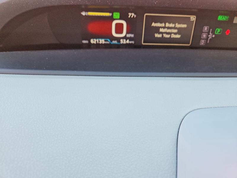 Photo 9 from auction – 2018 TOYOTA PRIUS with VIN JTDKARFU1J3549128