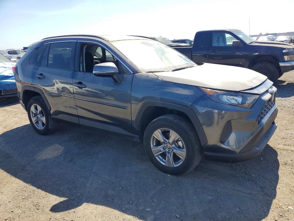 Photo 4 from auction – 2024 TOYOTA RAV4 with VIN 4T3MWRFV4RU147700