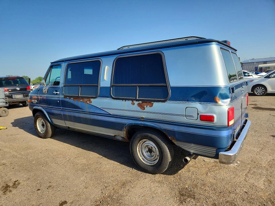 Photo 2 from auction – 1993 CHEVROLET G20 with VIN 2GBEG25K4P4150153