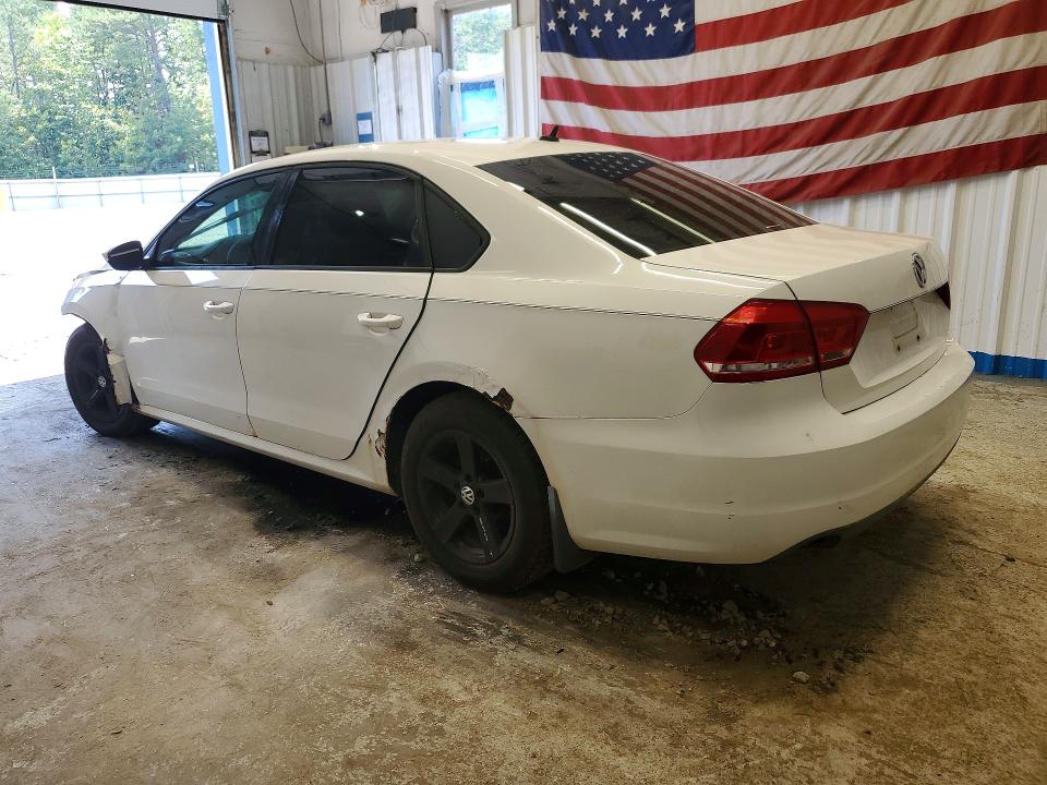 Photo 2 from auction – 2012 VOLKSWAGEN PASSAT with VIN 1VWAP7A37CC072881