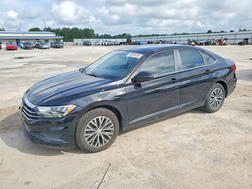 VOLKSWAGEN JETTA 2019 with VIN 3VWCB7BU4KM266277 - Photo from auction