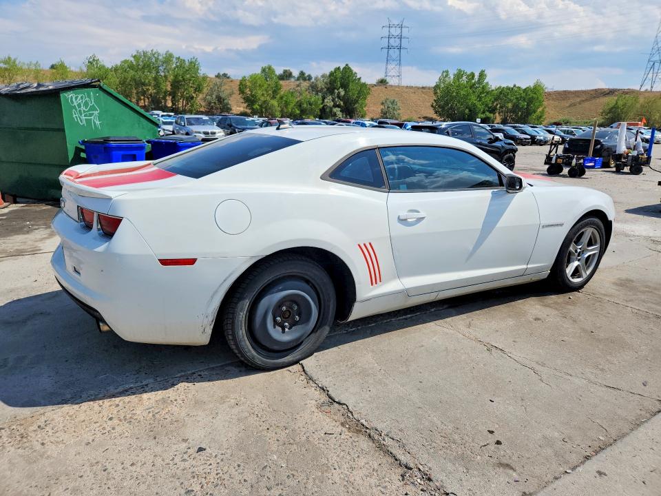 Photo 3 from auction – 2013 CHEVROLET CAMARO with VIN 2G1FA1E3XD9246915