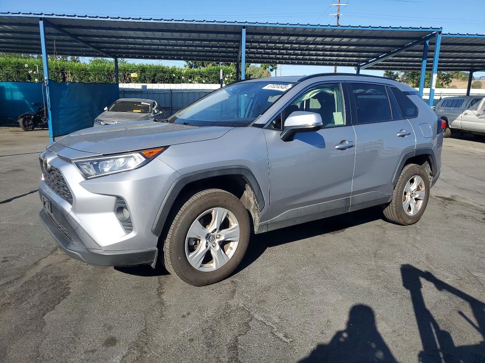 TOYOTA RAV4 2019 with VIN JTMP1RFV7KD507296 - Photo from auction