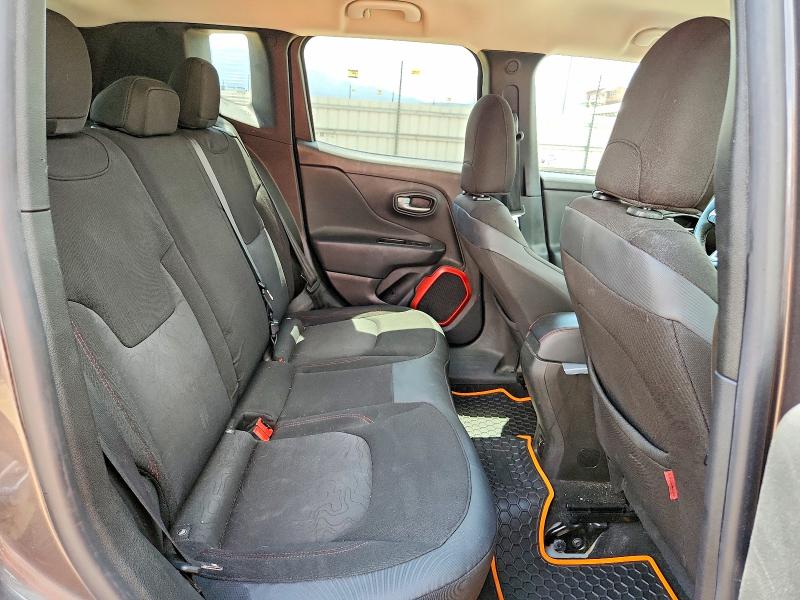 Photo 10 from auction – 2017 JEEP RENEGADE with VIN ZACCJBCB4HPE77474