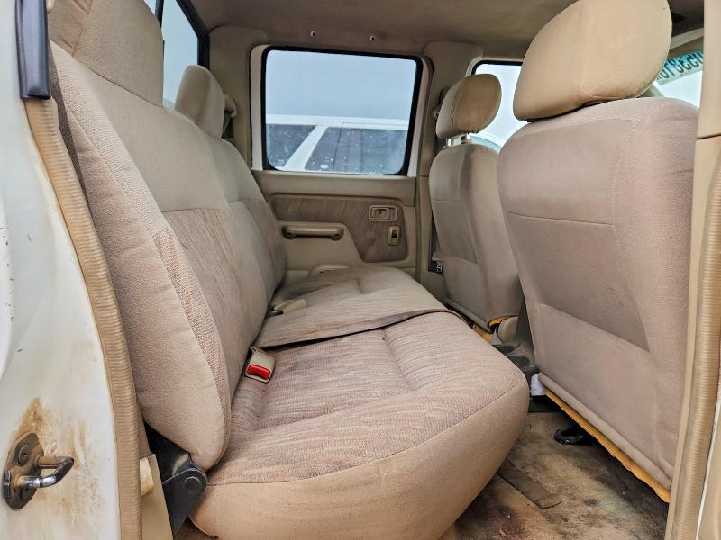 Photo 10 from auction – 2000 NISSAN FRONTIER with VIN 1N6ED27Y3YC338677