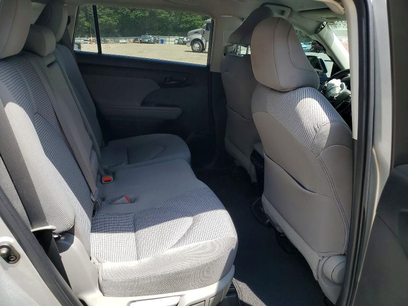 Photo 11 from auction – 2022 TOYOTA HIGHLANDER with VIN 5TDCZRAH3NS098697