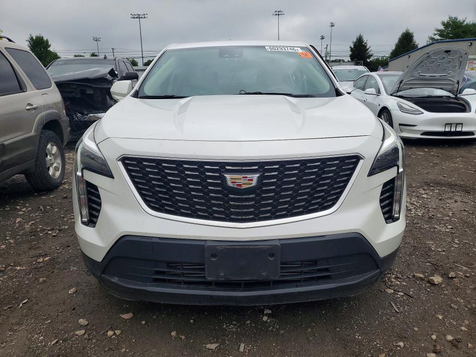 Photo 5 from auction – 2022 CADILLAC XT4 with VIN 1GYFZBR47NF120281
