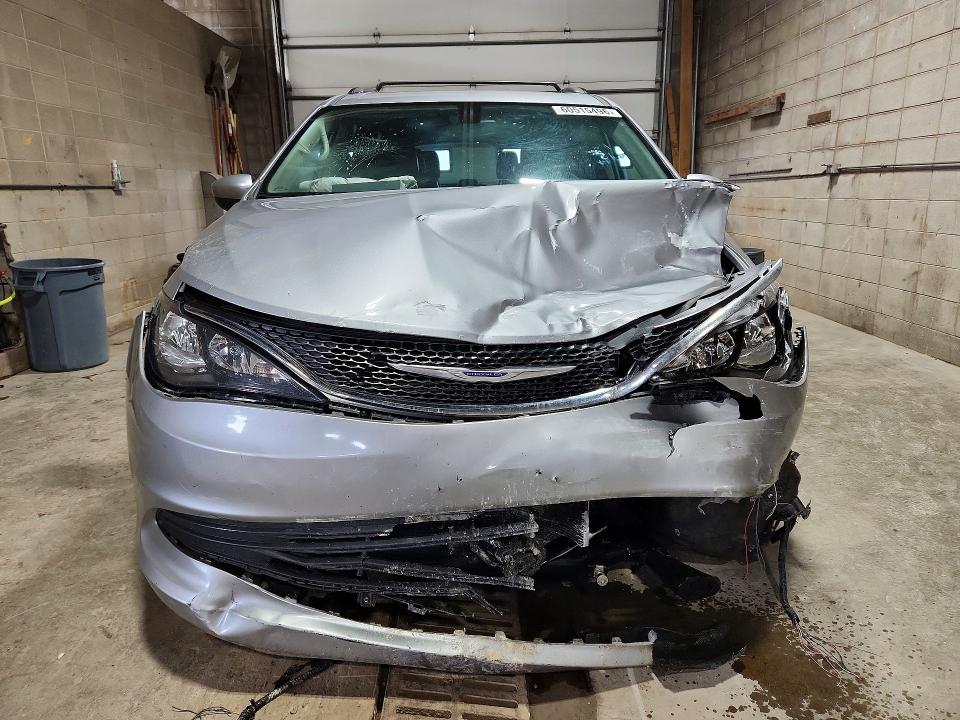 Photo 5 from auction – 2020 CHRYSLER VOYAGER with VIN 2C4RC1DGXLR286137