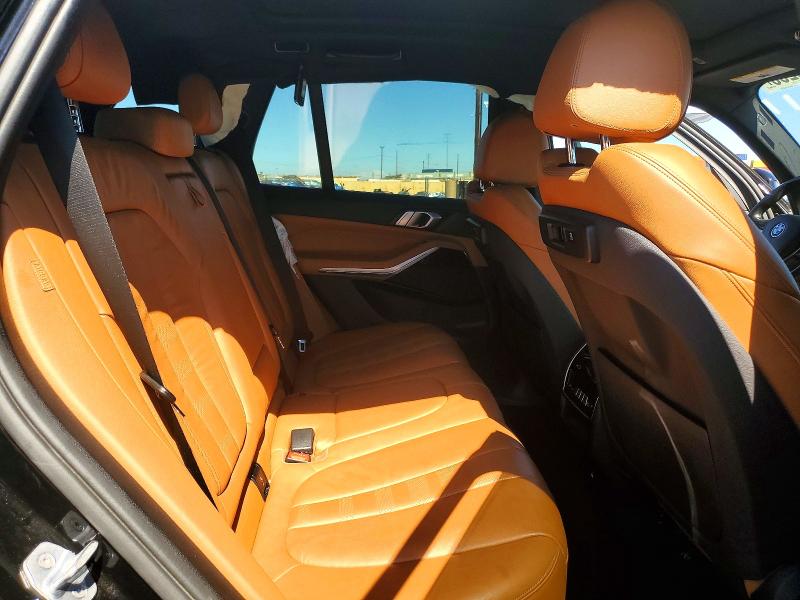 Photo 11 from auction – 2019 BMW X5 with VIN 5UXCR6C56KLK89012