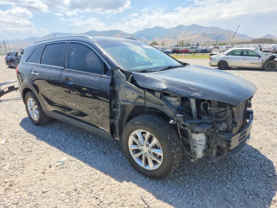 Photo 4 from auction – 2017 KIA SORENTO with VIN 5XYPGDA54HG211090