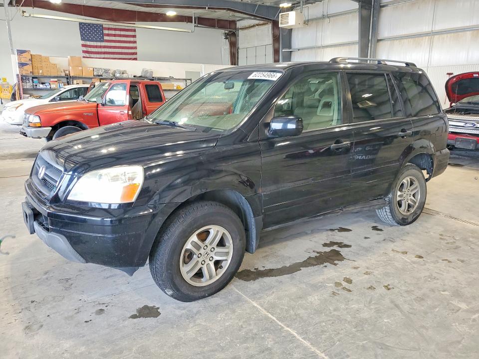 HONDA PILOT 2004 with VIN 5FNYF18684B003686 - Photo from auction