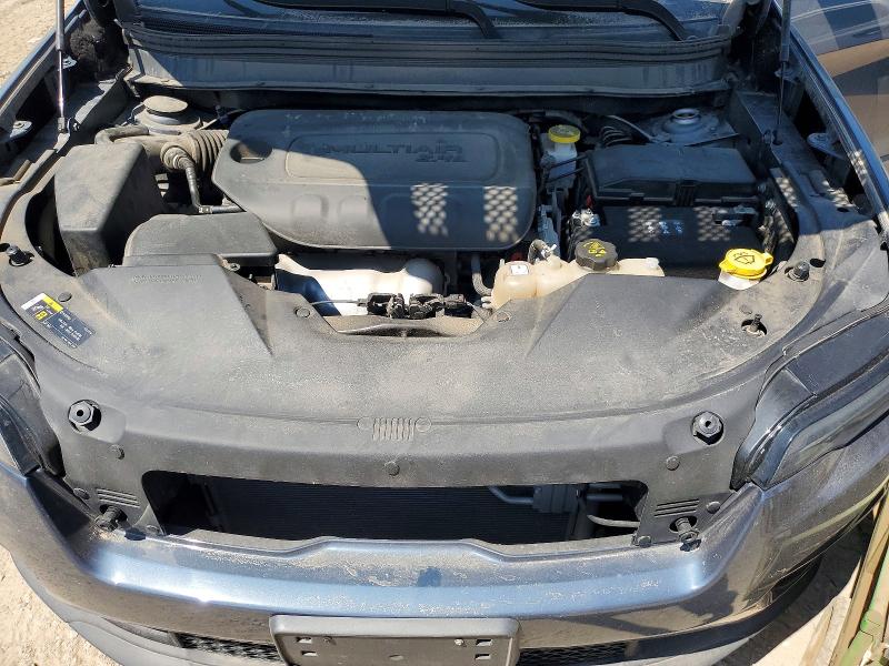 Photo 12 from auction – 2019 JEEP CHEROKEE with VIN 1C4PJLCB3KD434905