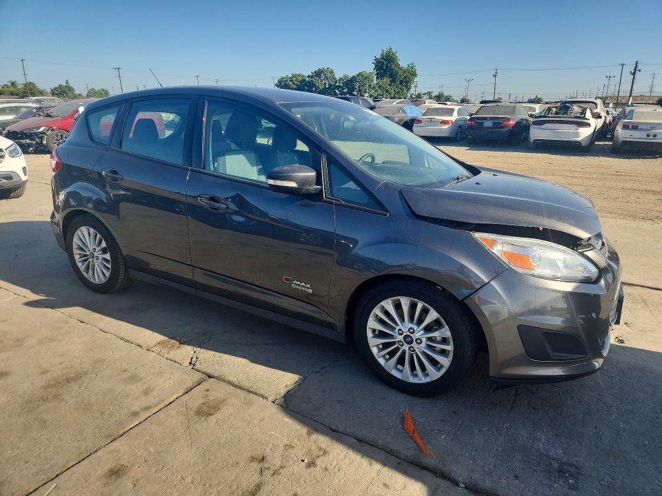 Photo 4 from auction – 2017 FORD C-MAX with VIN 1FADP5EU2HL115950