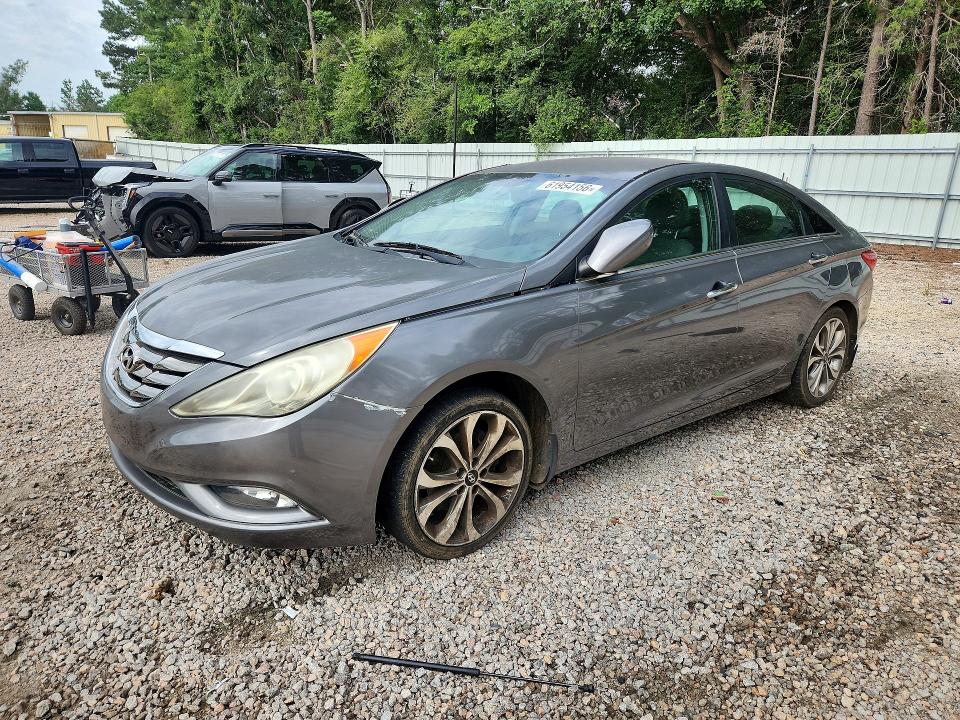 HYUNDAI SONATA 2013 with VIN 5NPEC4AB2DH764624 - Photo from auction