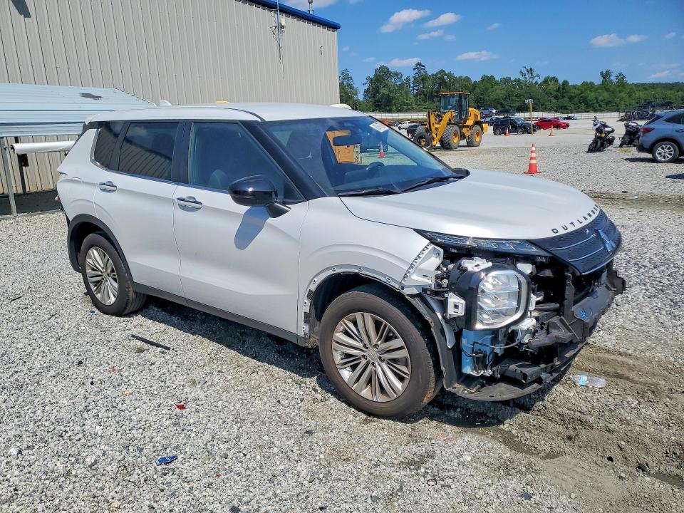 Foto 4 de la subasta – 2024 MITSUBISHI OUTLANDER con VIN JA4J4UA87RZ040793