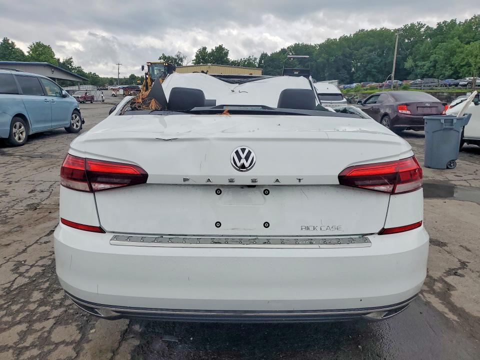 Photo 6 from auction – 2022 VOLKSWAGEN PASSAT with VIN 1VWSA7A35NC006015
