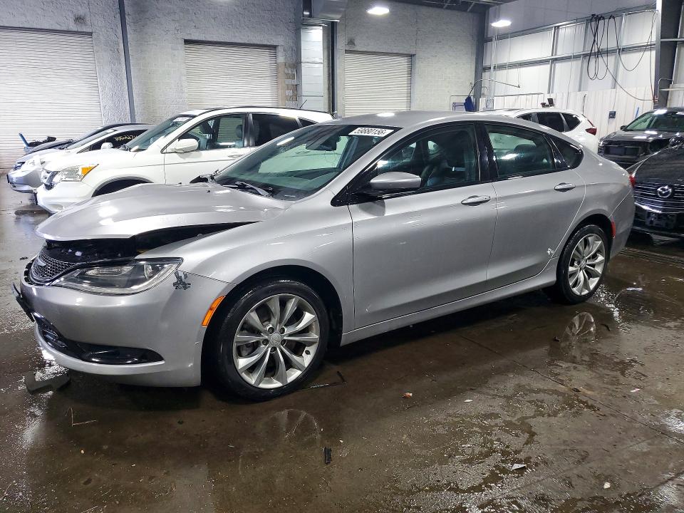CHRYSLER 200 2015 with VIN 1C3CCCBG5FN551492 - Photo from auction