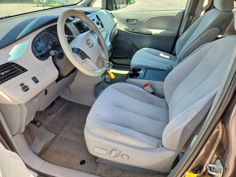 Photo 7 from auction – 2013 TOYOTA SIENNA with VIN 5TDKK3DC4DS340571
