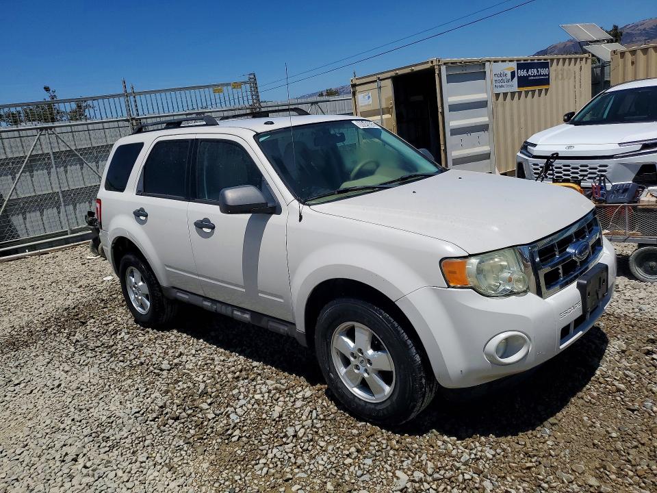 Photo 4 from auction – 2009 FORD ESCAPE with VIN 1FMCU03G19KA94980