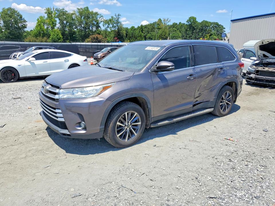 Photo 1 from auction – 2019 TOYOTA HIGHLANDER with VIN 5TDJZRFH0KS582189