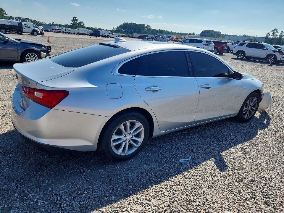 Photo 3 from auction – 2018 CHEVROLET MALIBU with VIN 1G1ZD5ST8JF124637