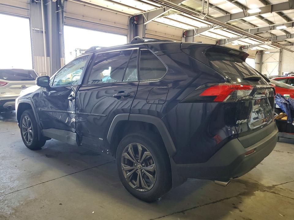 Zdjęcie 2 z aukcji – 2023 TOYOTA RAV4 z VIN 4T3B6RFV5PU130845