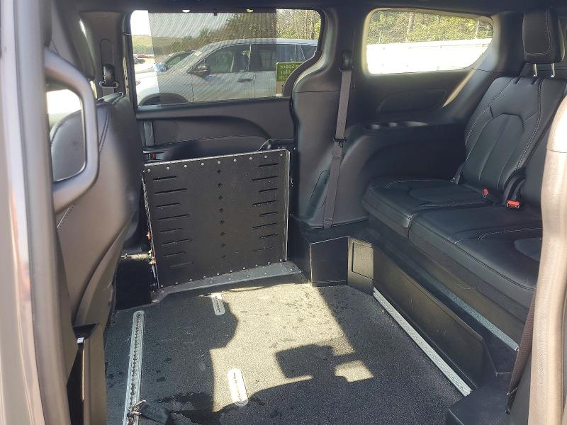 Photo 11 from auction – 2025 CHRYSLER PACIFICA with VIN 2C4RC1BG9SR558338