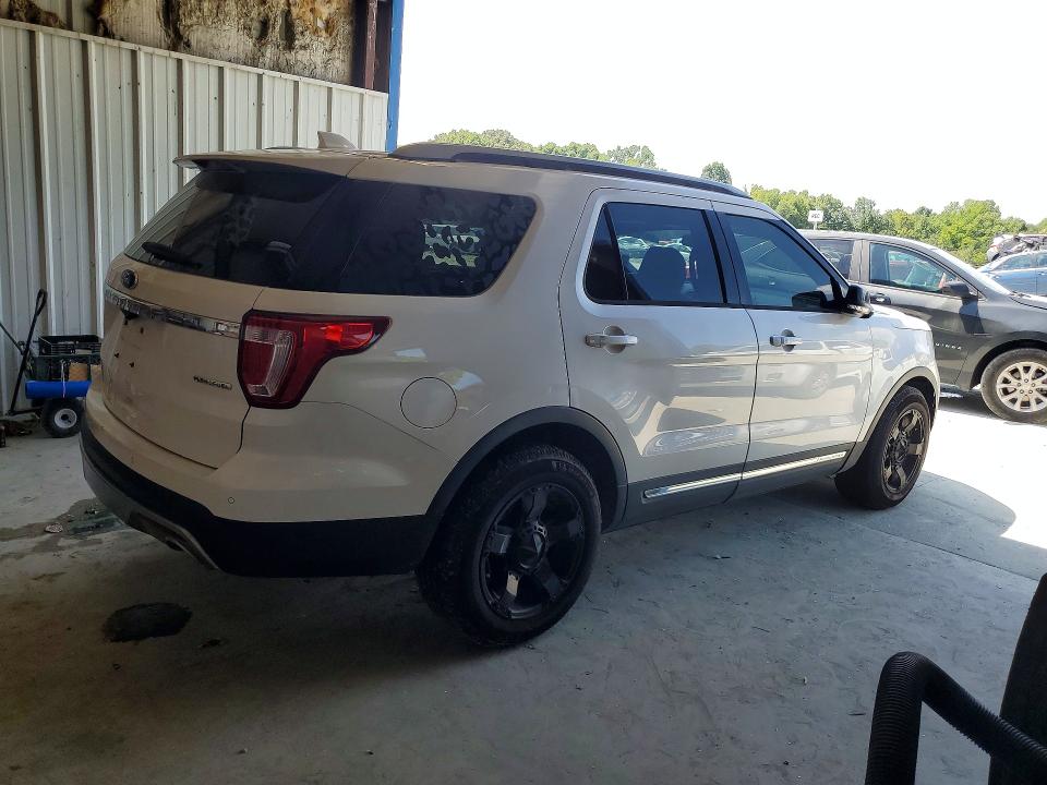 Photo 3 from auction – 2016 FORD EXPLORER with VIN 1FM5K7D88GGB91690