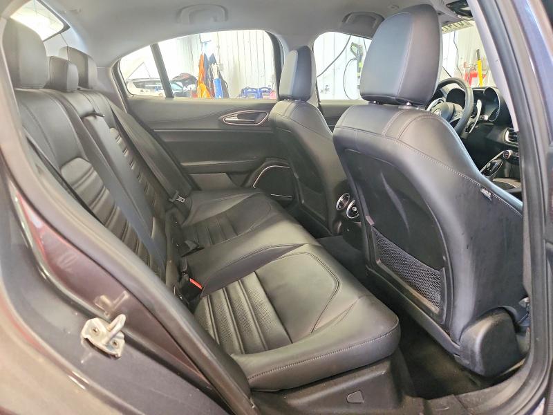 Photo 10 from auction – 2017 ALFA ROMEO GIULIA with VIN ZARFAEENXH7542322