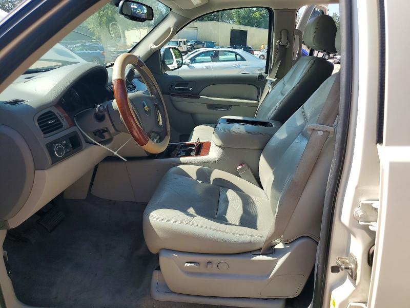 Photo 7 from auction – 2011 CHEVROLET TAHOE with VIN 1GNSCCE07BR206772