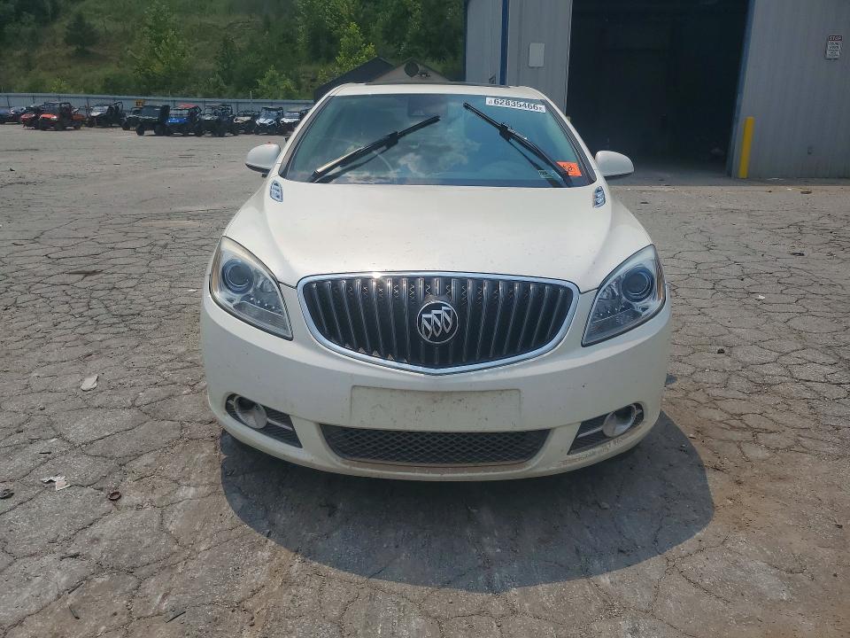 Photo 5 from auction – 2014 BUICK VERANO with VIN 1G4PS5SK4E4105382