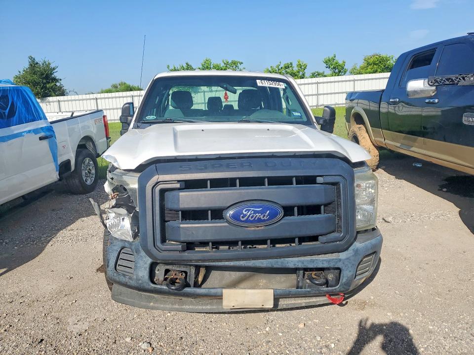Photo 5 from auction – 2016 FORD F250 with VIN 1FT7W2A66GEB96941