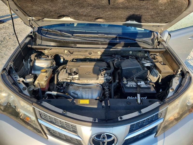Photo 11 from auction – 2013 TOYOTA RAV4 with VIN JTMDFREV1DD030342