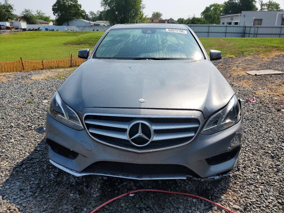 Photo 5 from auction – 2016 MERCEDES-BENZ E with VIN WDDHF8JB7GB257189