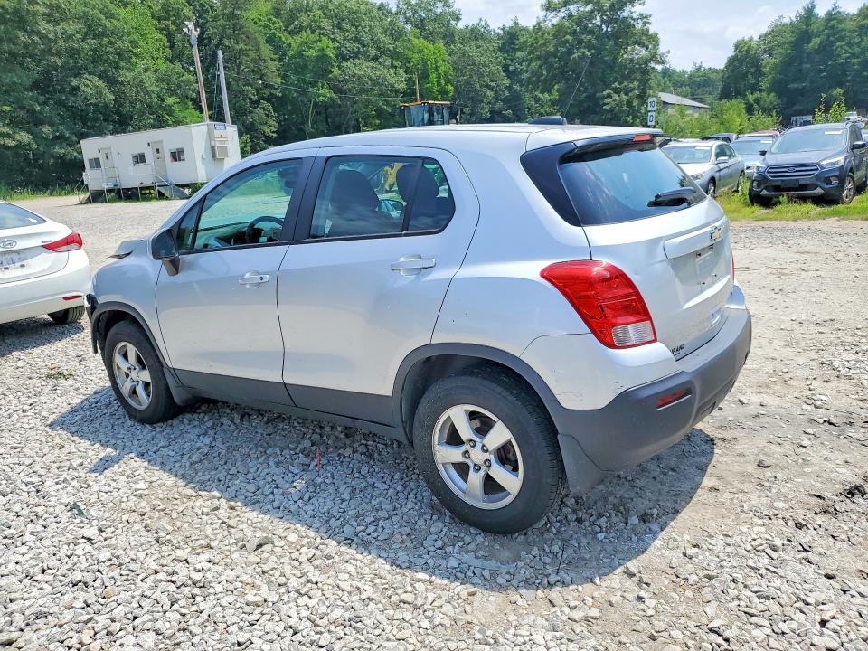 Photo 2 from auction – 2015 CHEVROLET TRAX with VIN KL7CJPSB2FB105506