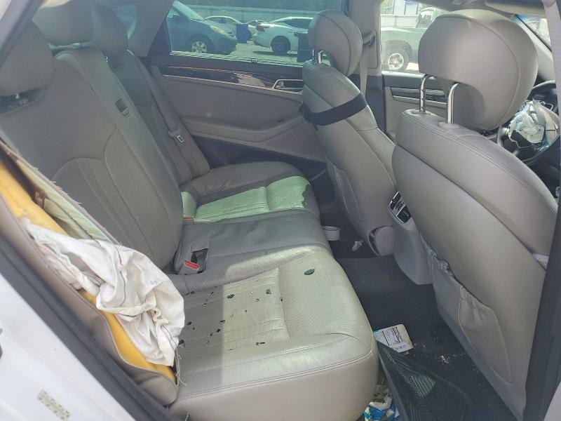 Photo 10 from auction – 2015 HYUNDAI GENESIS with VIN KMHGN4JE6FU059309