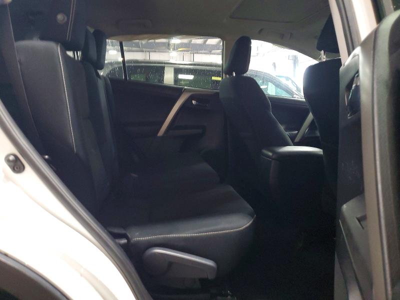 Photo 10 from auction – 2016 TOYOTA RAV4 with VIN 2T3RFREV9GW534702